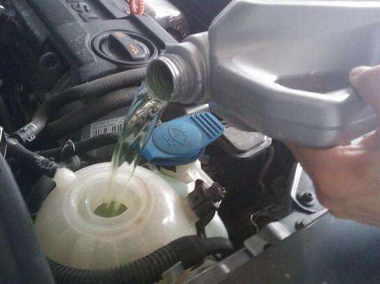 防冻液用消泡剂应用图 防冻液用消泡剂应用图